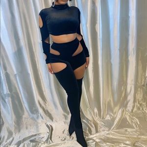 Velvet Cut Out Set